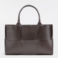 Bottega Veneta Arco Medium Tote In Fondant Intrecciato Lambskin